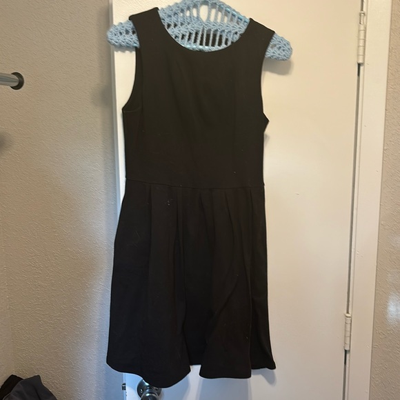 Black Dress With Pockets - Picture 1 of 2